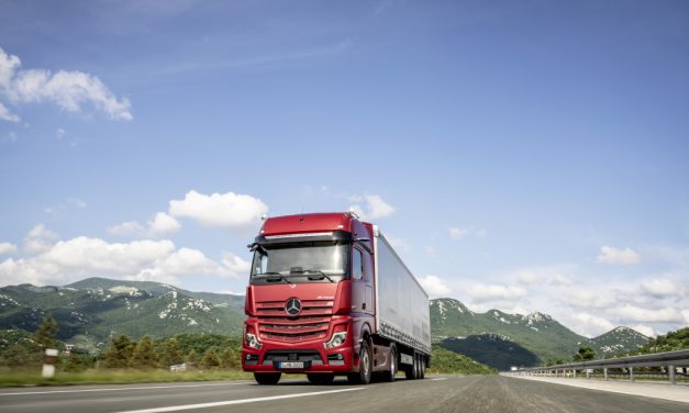 Mercedes-Benz Actros 2019, câmeras em vez dos espelhos retrovisores