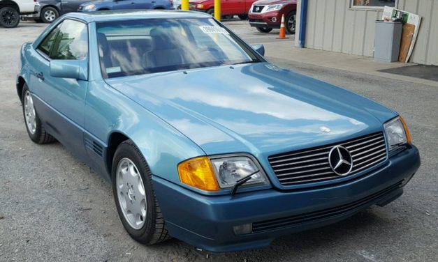 Roubada, Mercedes SL 500 é recuperada 27 anos