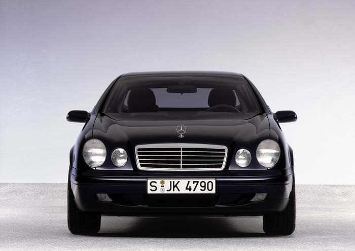 Concept Coupé 1993, um novo semblante para a Mercedes-Benz