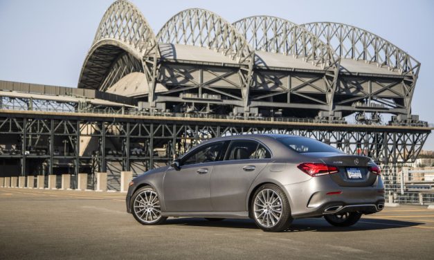 Classe A Sedan chega ao Brasil por R$ 169.900