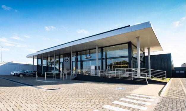 Mercedes-Benz apresenta novo concessionário em Uberlândia