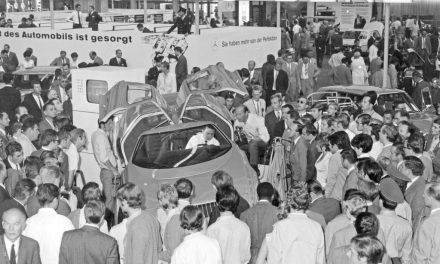 Mercedes C111, esportivo dotado de motor Wankel faz 50 anos