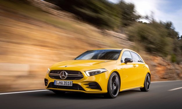 Mercedes-AMG A 35 4MATIC chega ao Brasil em duas versões
