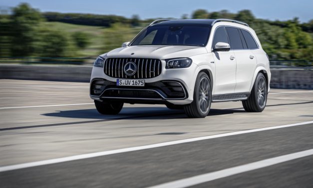Mercedes-AMG GLS 63 oferece 87 cv por assento