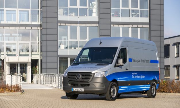eSprinter, a van elétrica da Mercedes tem duas opções de bateria e autonomia de até 168 km