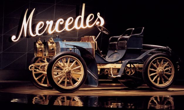 Mercedes-Benz celebra os 120 anos da menina que deu origem ao nome da marca