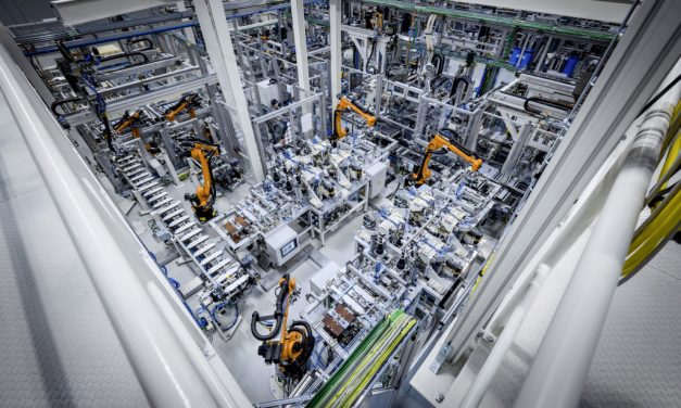 Rede global de produção de baterias da Mercedes-Benz cresce