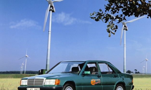 Há 30 anos a Mercedes-Benz apresentava o 190 Elétrico