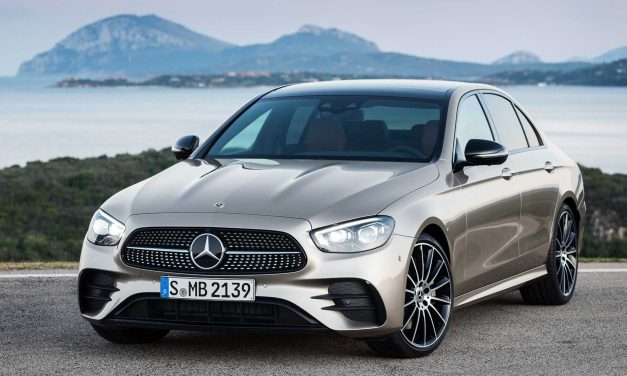 Novo Mercedes-Benz Classe E traz motores híbridos e novos recursos de proteção