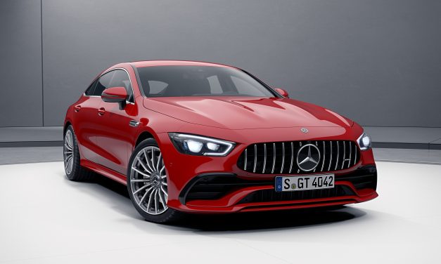 Novo Mercedes-AMG GT 43 chega ao Brasil com ares de exclusividade