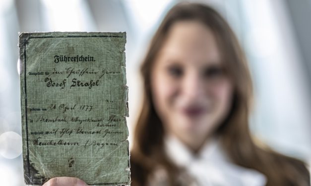 Karl Benz e a sua carteira de habilitação de 1888
