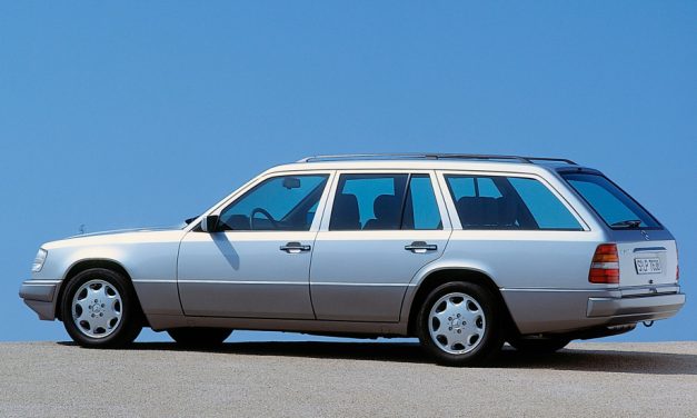 Mercedes S 124, a segunda geração de peruas Mercedes-Benz completa 35 anos