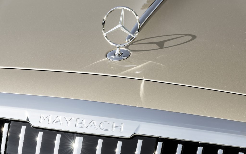Mercedes-Maybach terá motor V12 e tração 4MATIC