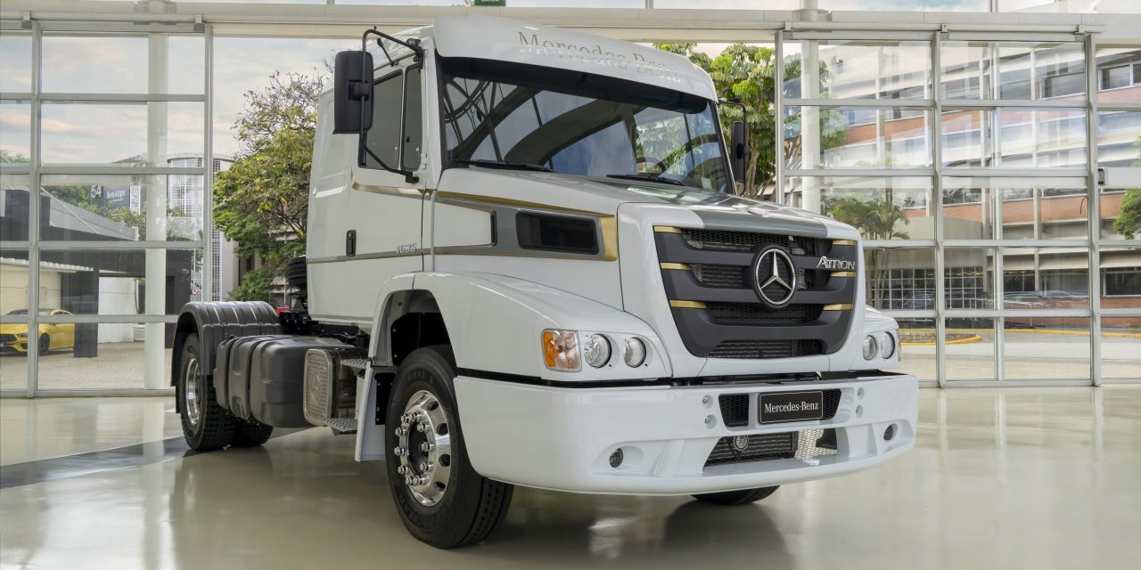 Mercedes-Benz lança edição especial do Atron 1635 para marcar a despedida de um caminhão clássico do Brasil