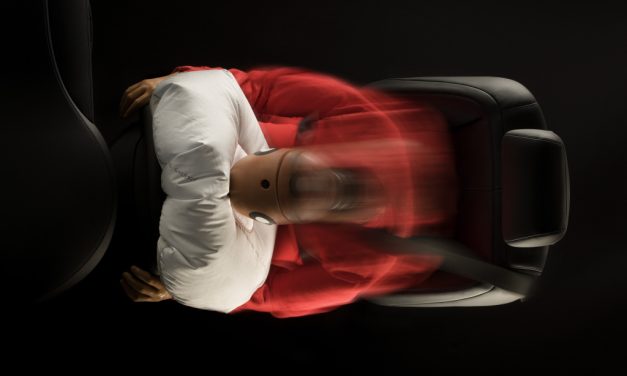 Há 40 anos a Mercedes-Benz lançava o airbag do motorista