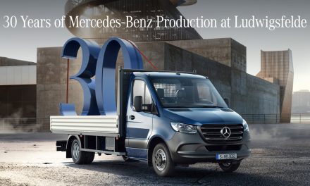 Marco histórico, unidade da Mercedes-Benz em Ludwigsfelde comemora 30 anos