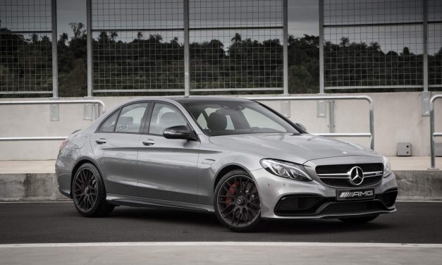 Futuro Mercedes-AMG C63 troca motor V8 por um trem de força híbrido