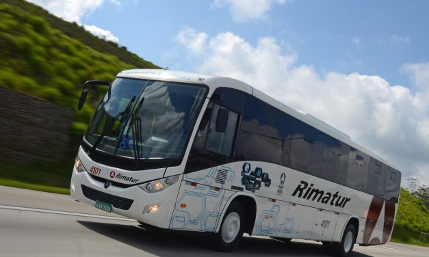 Mercedes-Benz lança chassi de ônibus desenvolvido para fretamento