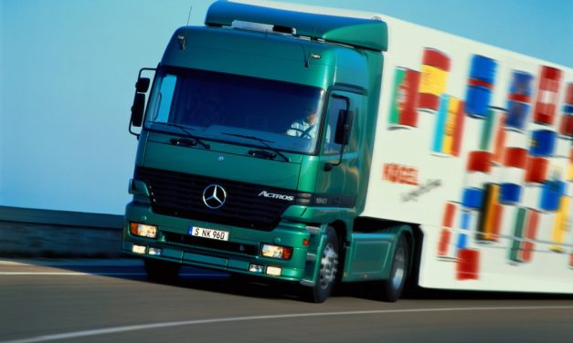 2021, um ano de aniversários na Daimler Caminhões e Ônibus