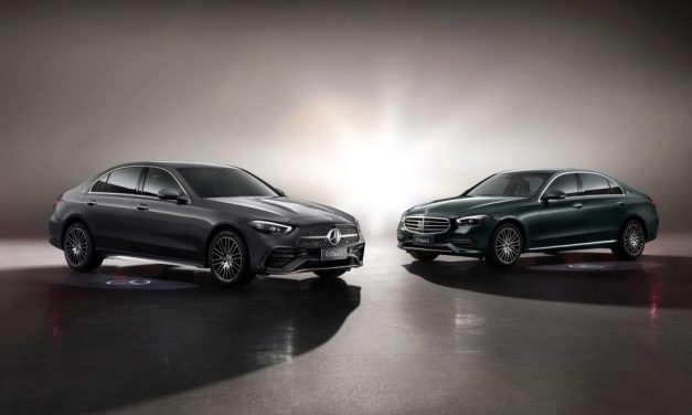 Mercedes Classe C de chassis longo estreia na China com a grade clássica, estrela no capô