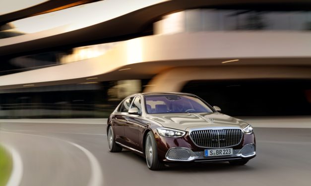 Mercedes-Maybach Classe S680 é silenciosamente revelado com motor V12