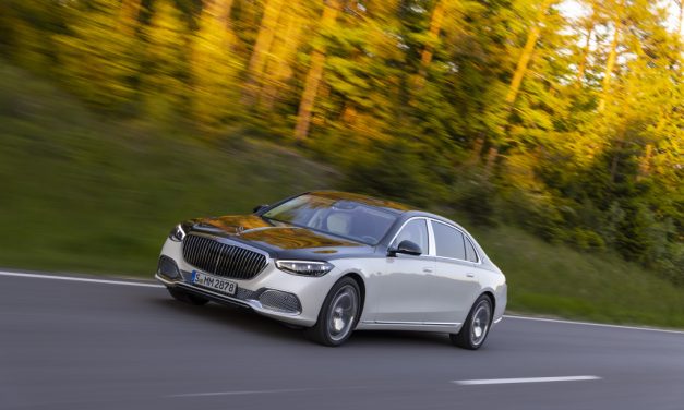 Mercedes-Maybach S 680 4Matic, viva o Benz de 12 cilindros