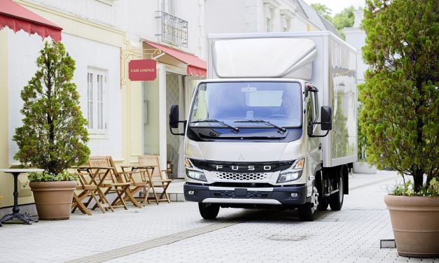 Fuso inicia às vendas do novo caminhão leve Canter na Europa