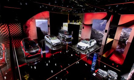 Mercedes-Benz apresenta no IAA 2021 carros conceitos e amplia família de modelos 100% elétricos de luxo