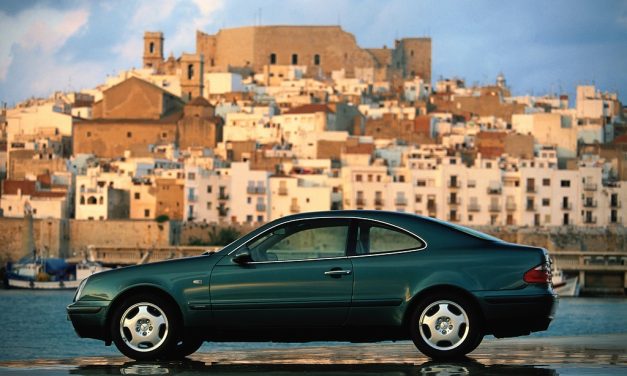 Há 25 anos, a Mercedes-Benz apresentava o cupê CLK