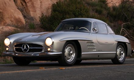 Raro Mercedes 300 SL com carroceria de alumínio à venda por 7 a 9 milhões de dólares