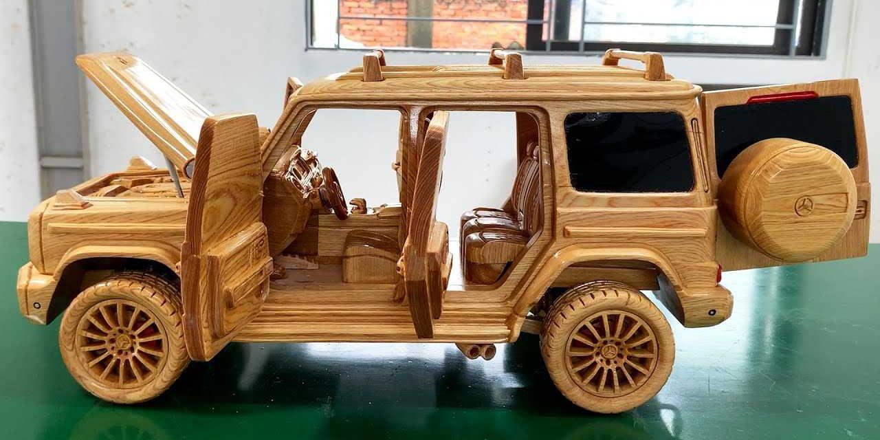 Impressionante Mercedes Classe G esculpido em um bloco de madeira