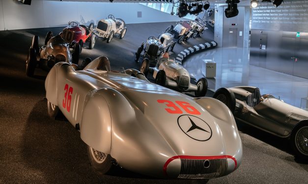 Mercedes-Benz Silver Arrow, “forma simplificada”, fez o flecha de prata voar a 380 m/h em 1937