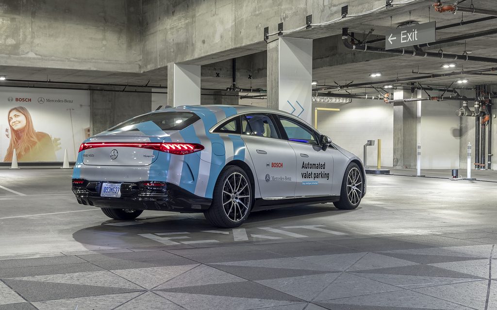 Estacionamento inteligente, sistema permite manobrar veículo sem o manobrista