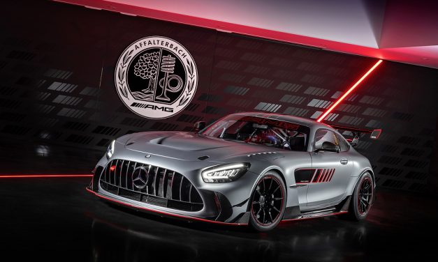 Mercedes-AMG GT Track Series, série especial feita para comemorar os 55 anos da casa de Affalterbach