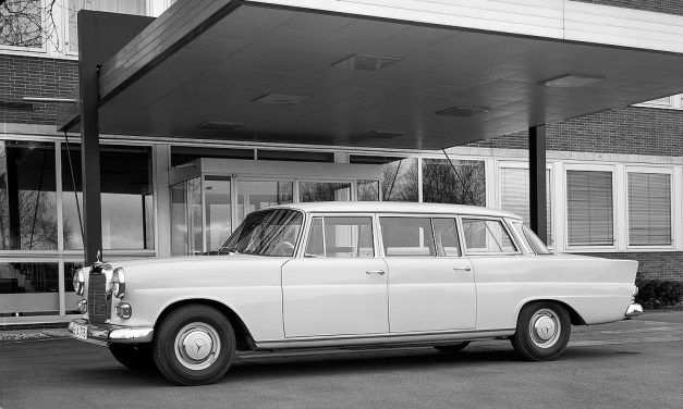 Notas Mercedes-Benz Classic abril/maio 2022