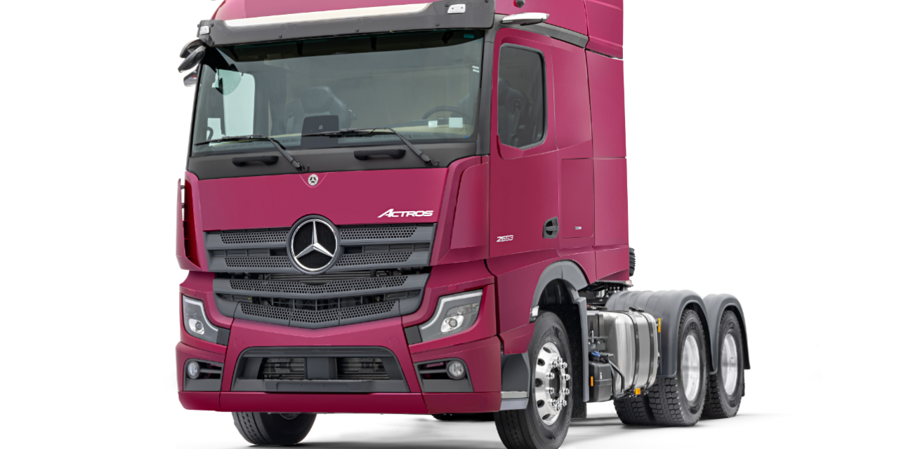 Linha Mercedes-Benz 2023 traz novas gerações do motor OM 471 e do MirrorCam