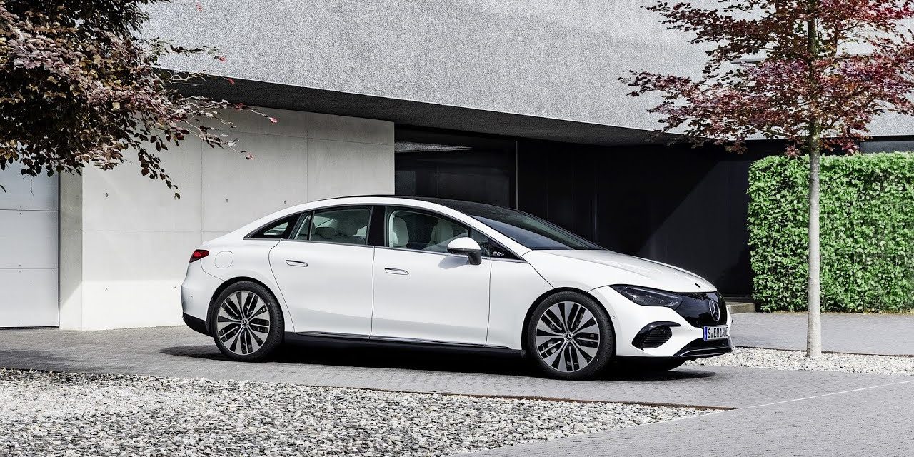 Mercedes-Benz EQE chega aos EUA pelo equivalente a 390 mil reais na versão 350+
