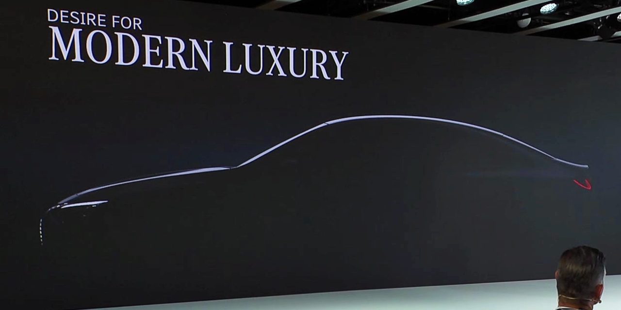 Próxima geração do Mercedes EQA é visto pela primeiro vez em testes