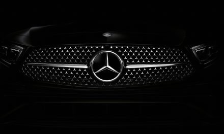 Mercedes-Benz apresenta novo canal de atendimento exclusivo para automóveis e vans