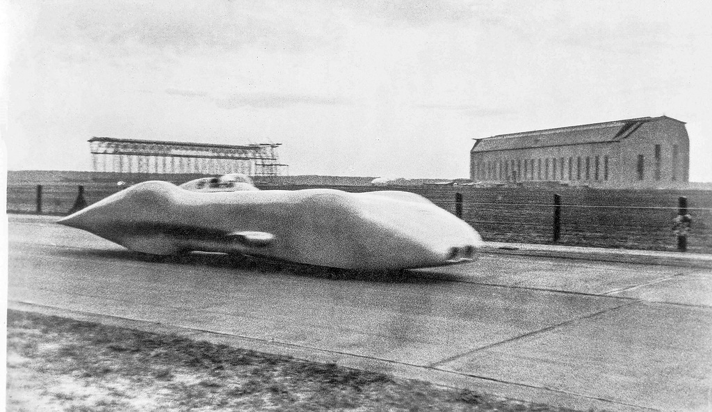Há 85 anos, Rudolf Caracciola estabelecia o recorde mundial de velocidade de 437,7 km/h