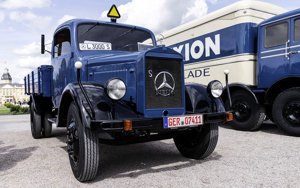 Caminhões Mercedes-Benz são destaque no “Tribute to Carl Benz”, no Palácio de Karlsruhe