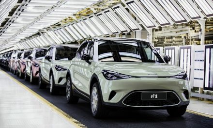Smart anuncia que a produção mensal do modelo #1 aumentou para 5.911 unidades