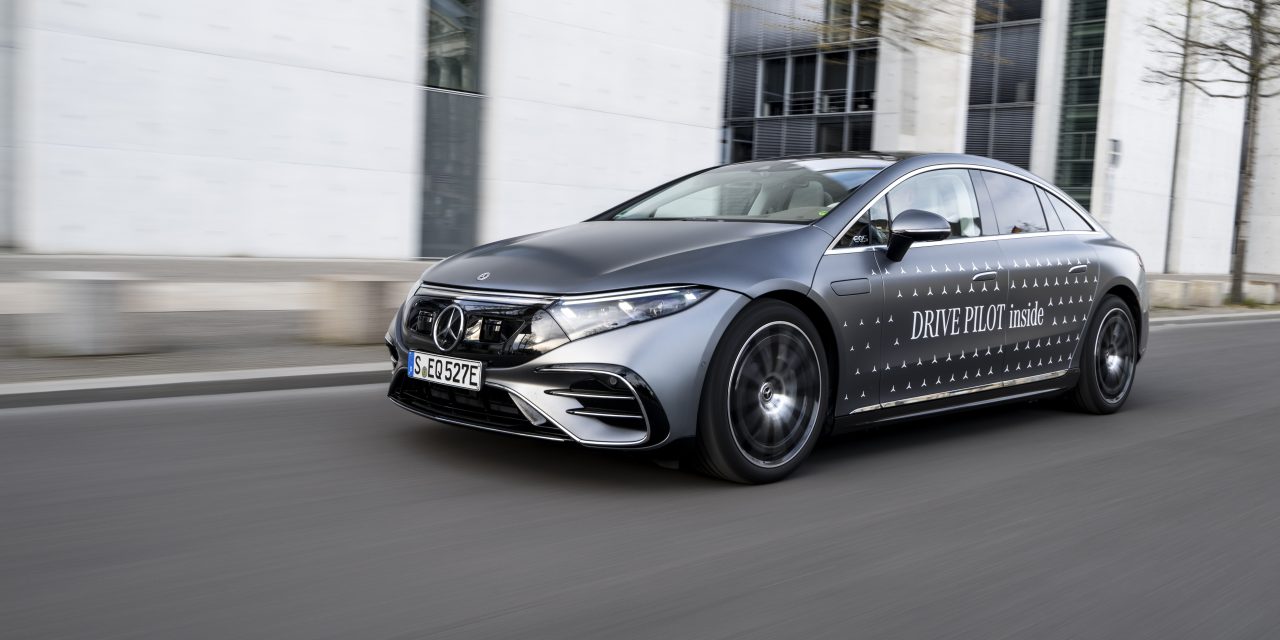 O NÍVEL 3 DO SISTEMA DRIVE PILOT É AUMENTADO PARA 90 KM/H