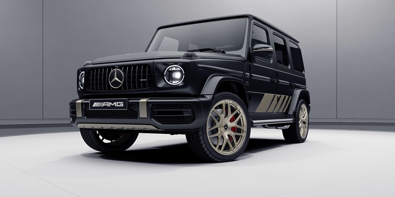 O Mercedes-AMG G 63 “Grand Edition”, limitada 1.000 unidades traz pintura em preto fosco com detalhes dourados