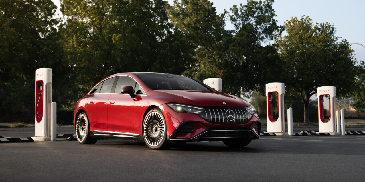 Veículos elétricos da Mercedes-Benz na América do Norte terão acesso aos carregadores da Tesla em 2024