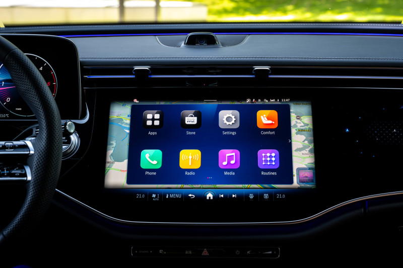 Pacote Mercedes-Benz Connect, a experiência digital agora em uma única oferta