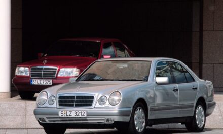 Olhar histórico, Mercedes-Benz Classe E série 210