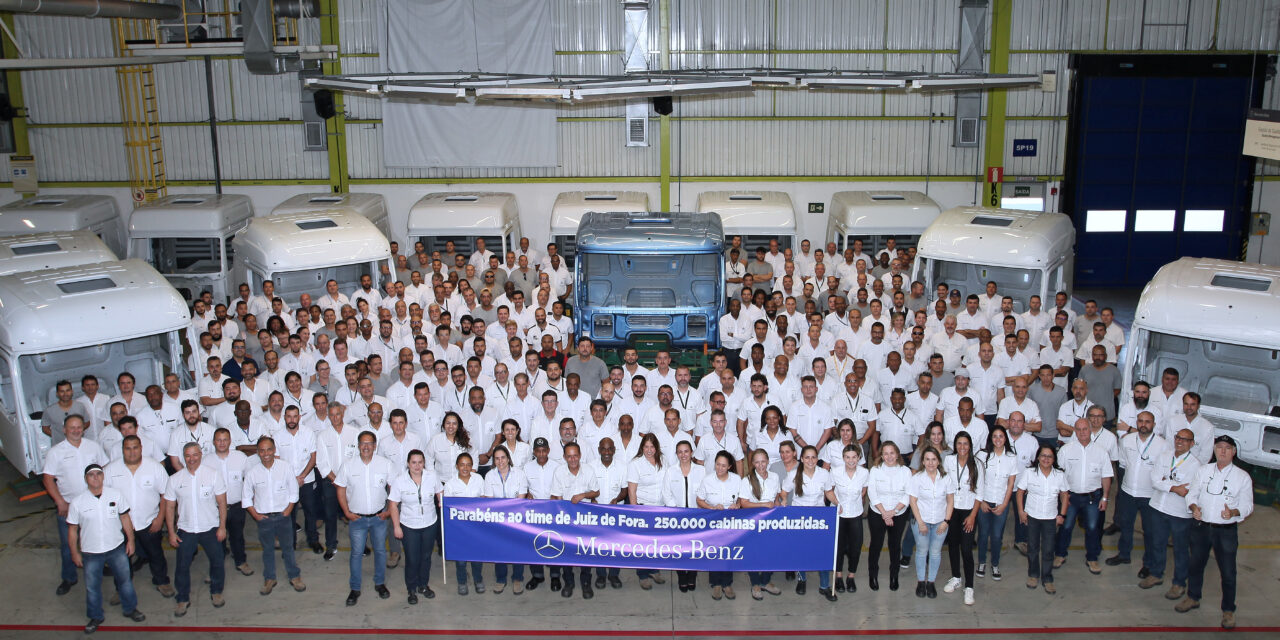 Mercedes-Benz registra o marco histórico de 250 mil cabinas de caminhões produzidas na fábrica de Juiz de Fora