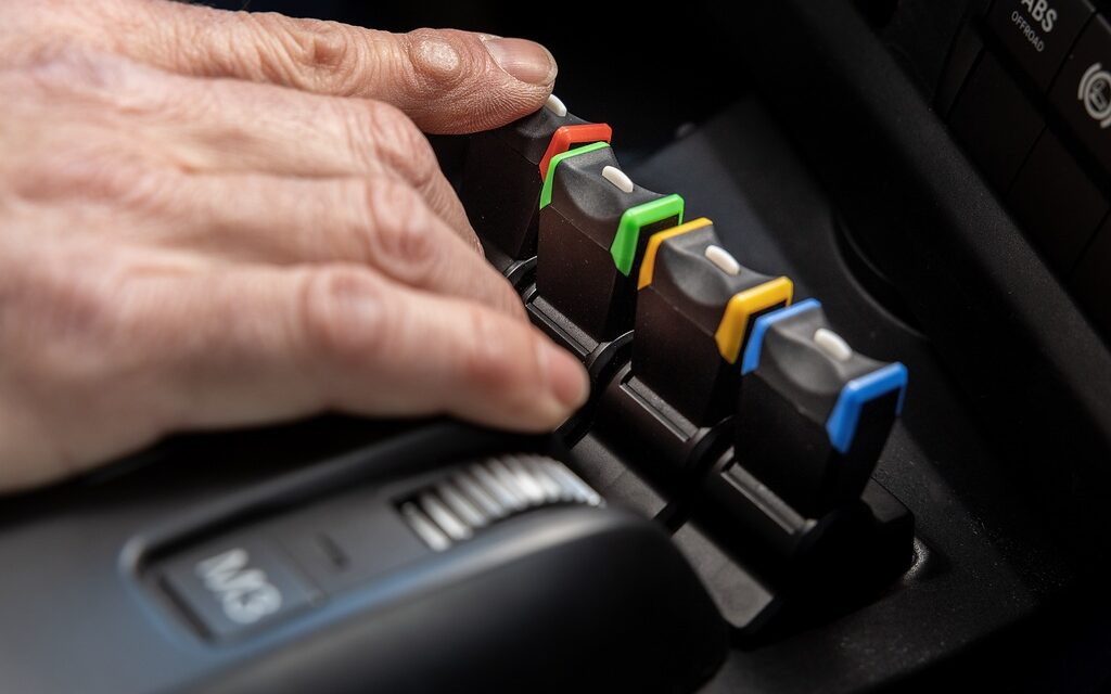 UNI-TOUCH, o novo conceito operacional para implementos presentes no Unimog