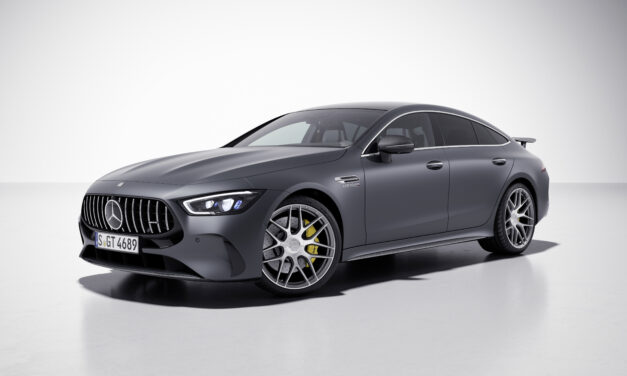 Modelos V8 ​​do Mercedes-AMG GT cupê de 4 portas já podem ser encomendados na Europa